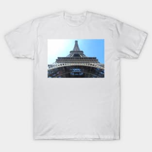 Eiffel tower in Paris T-Shirt